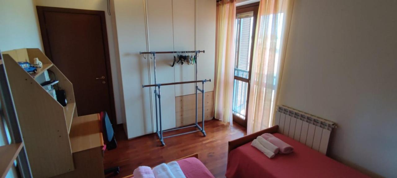 Appartamento Vicino Malpensa Vanzaghello Kültér fotó